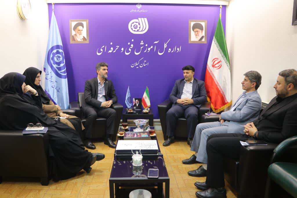 طی نشست مسوولان دو مجموعه کلیدخورد؛ خیز بلند کانون و فنی و حرفه ای گیلان برای تحقق شعار هر عضو، یک مهارت