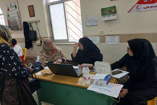 همزمان با هفته دفاع مقدس؛ ۷۰ نفر در روستای دیوشل از ویزیت رایگان و خدمات سلامت بهره‌مند شدند